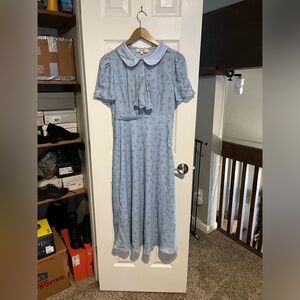 Simple retro elegant blue tea dress